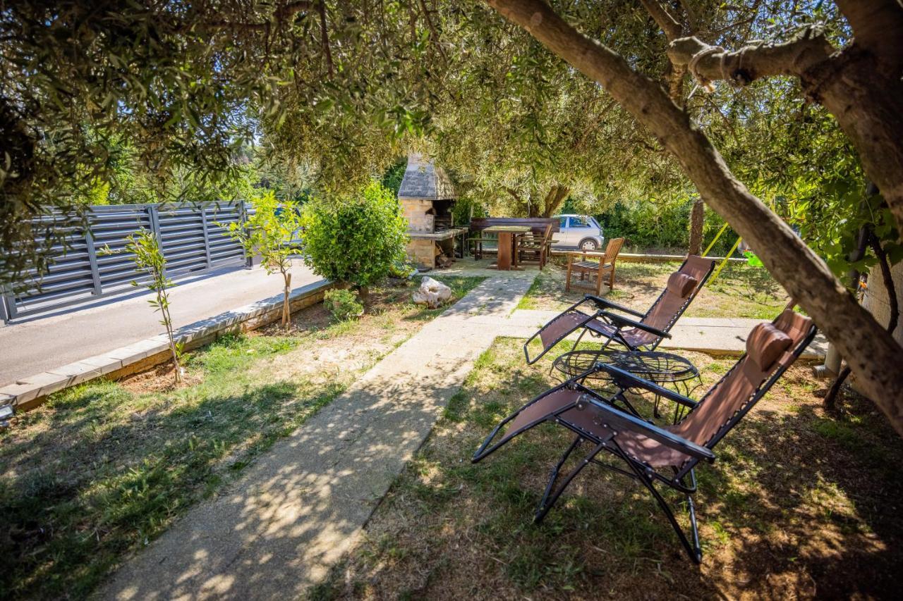 Apartments And A Room Ina Zadar Exterior foto