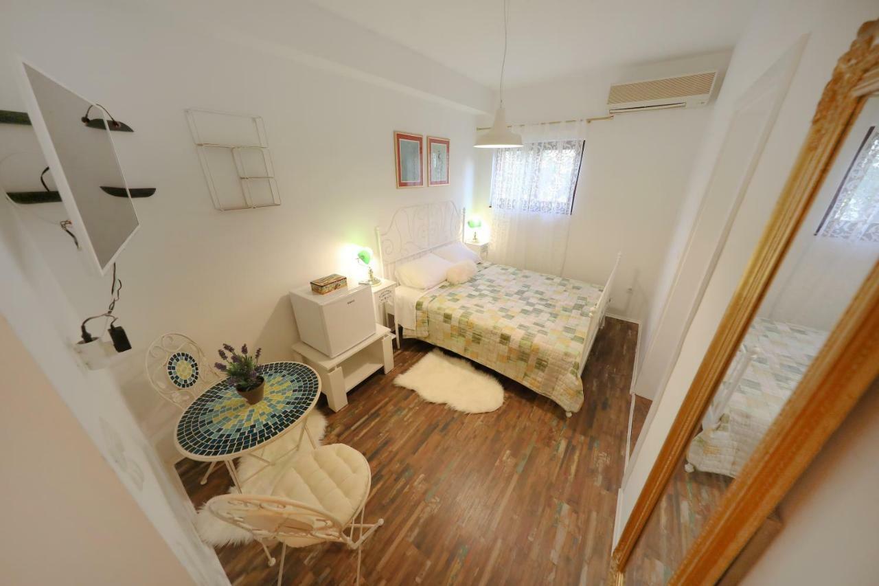 Apartments And A Room Ina Zadar Exterior foto